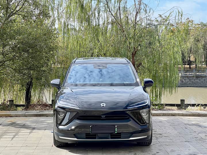 Фото 2 - Nio ES6