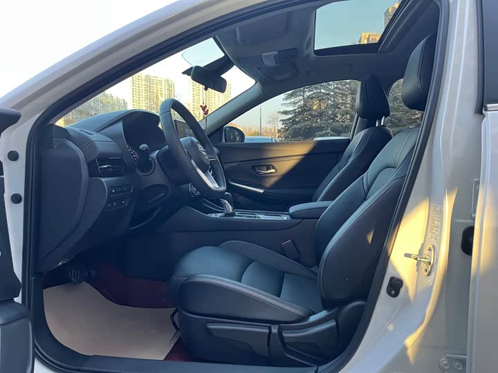 Фото 5 - Nissan Sylphy