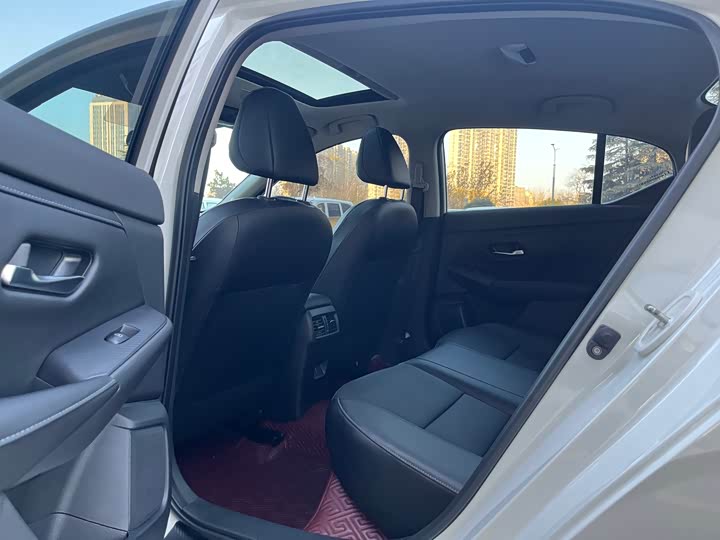 Фото 6 - Nissan Sylphy