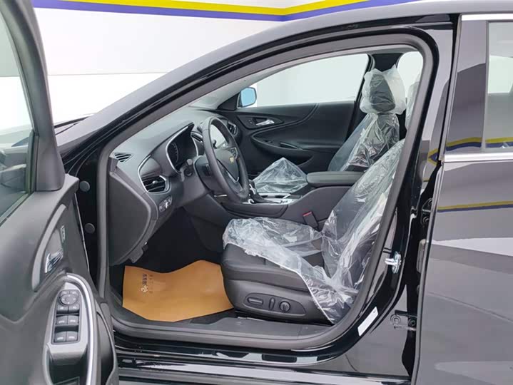 Фото 9 - Chevrolet Malibu XL