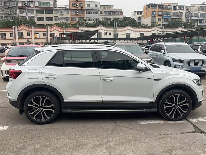 Фото 4 - Volkswagen T-Roc