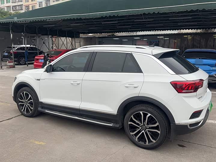 Фото 7 - Volkswagen T-Roc