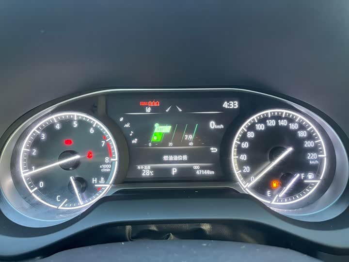 Фото 23 - Toyota Harrier