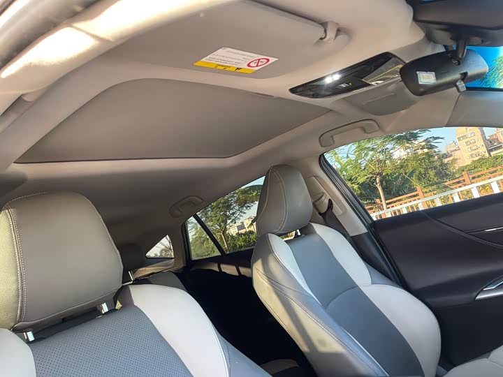 Фото 9 - Toyota Harrier