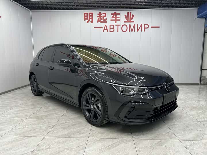 Фото 2 - Volkswagen Golf