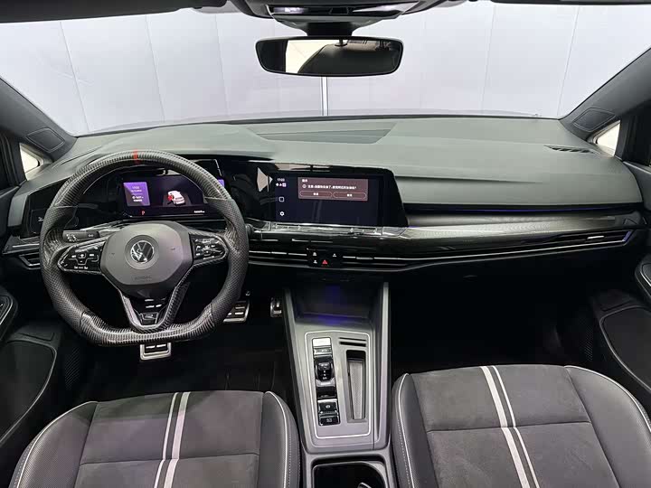 Фото 6 - Volkswagen Golf