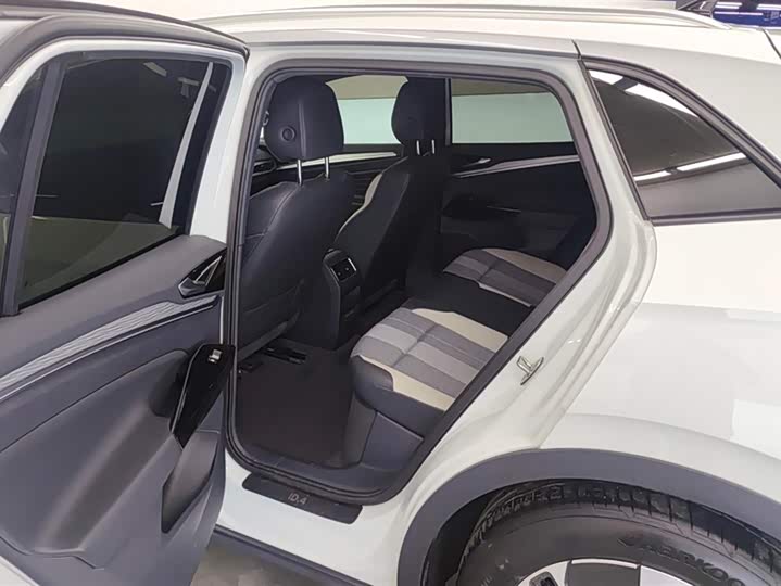 Фото 11 - Volkswagen ID.4 Crozz