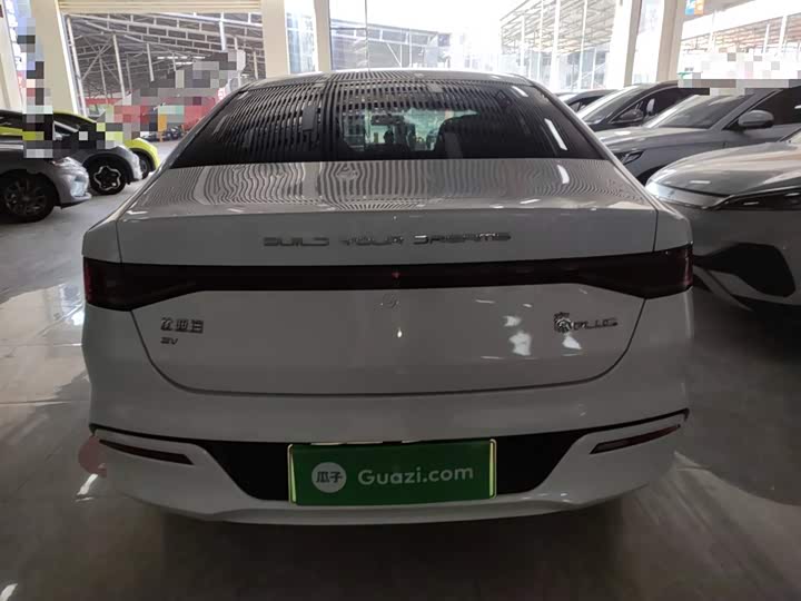 Фото 6 - BYD Qin Plus