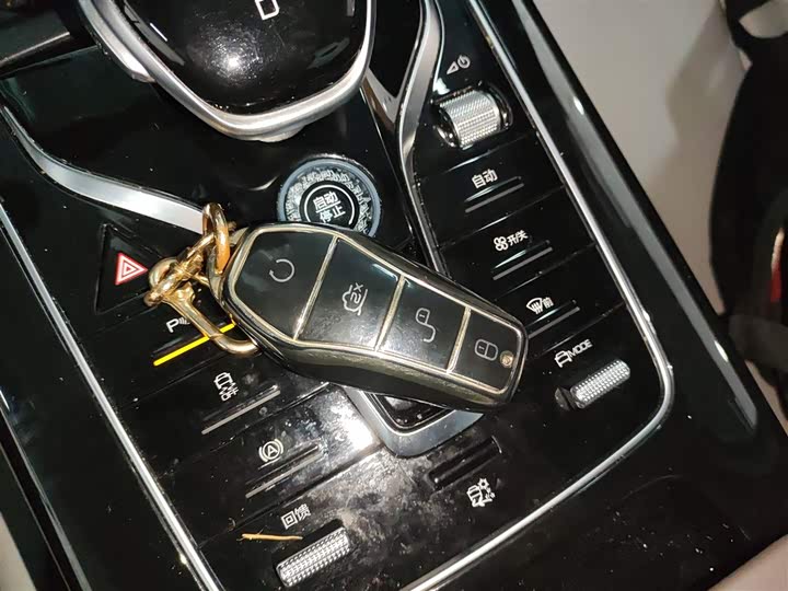 Фото 9 - BYD Qin Plus