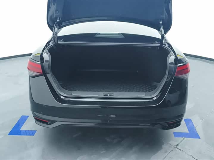 Фото 4 - Nissan Sylphy