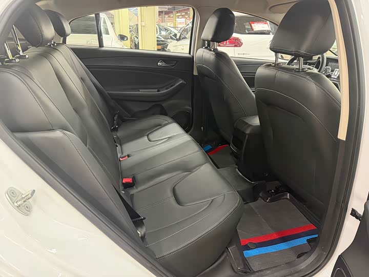 Фото 12 - Chery Arrizo 5