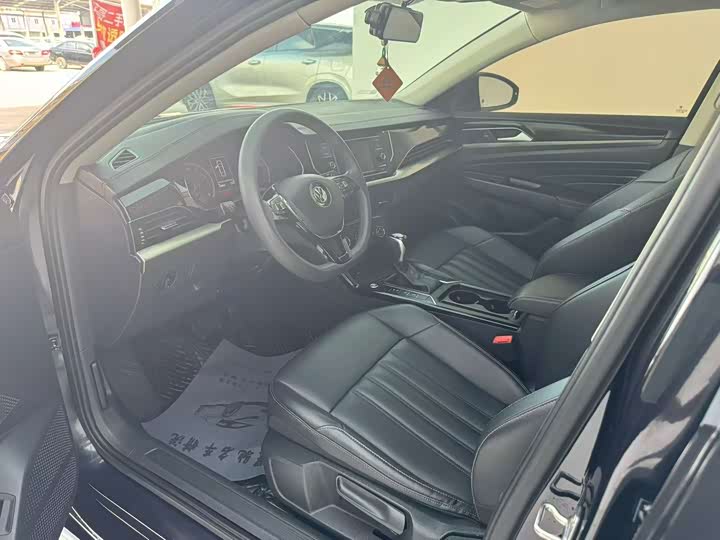 Фото 4 - Volkswagen Passat