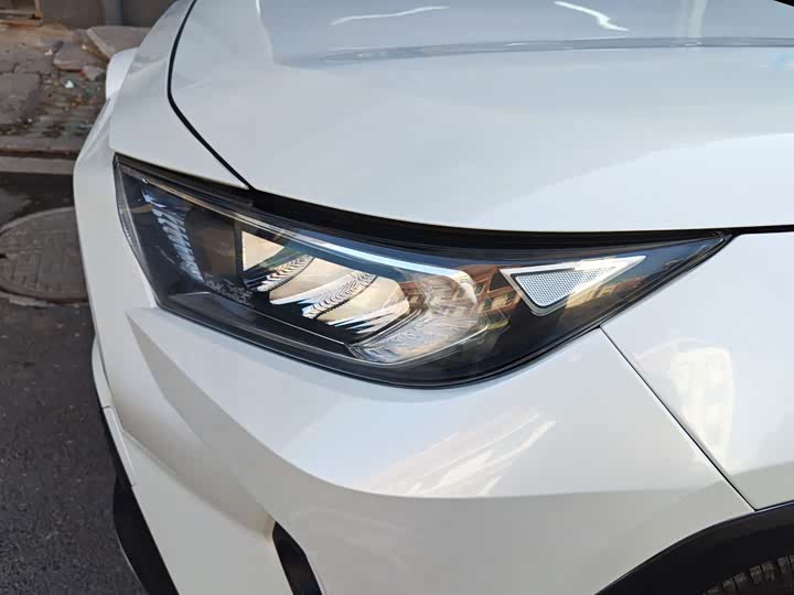 Фото 15 - Toyota RAV4