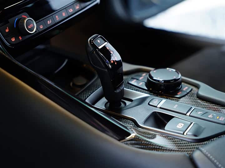 Фото 35 - Toyota Supra