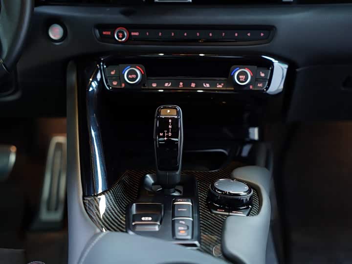 Фото 46 - Toyota Supra