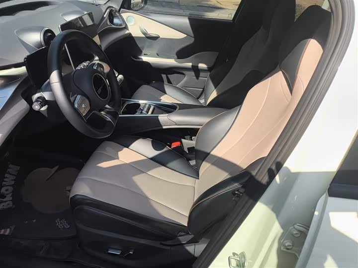 Фото 15 - BYD Dolphin