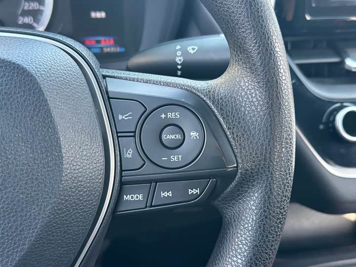 Фото 16 - Toyota Levin