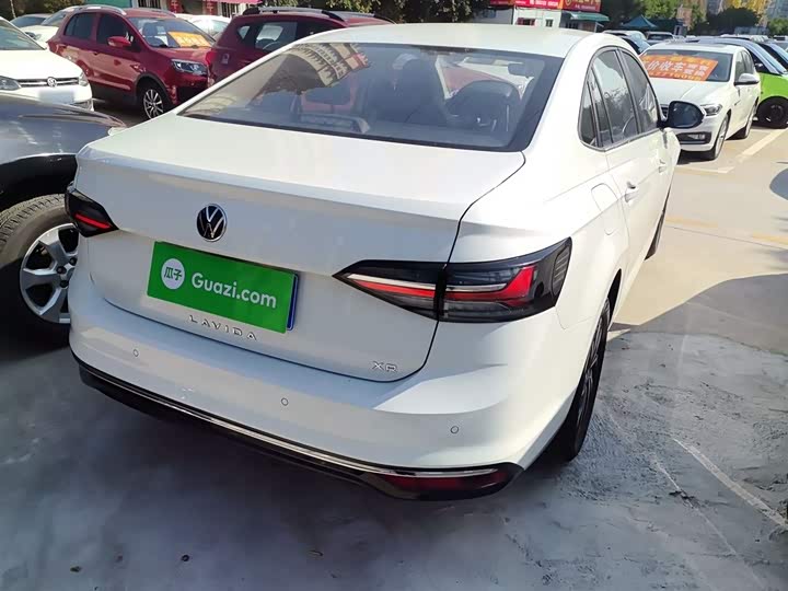 Фото 7 - Volkswagen Lavida