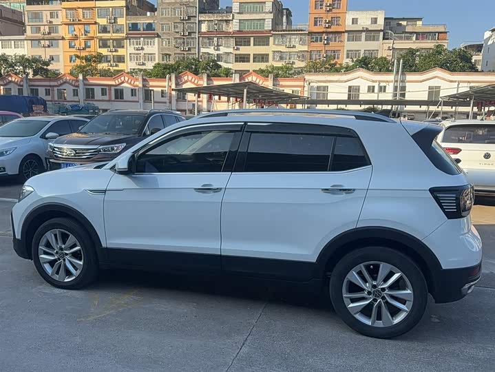 Фото 7 - Volkswagen T-Cross