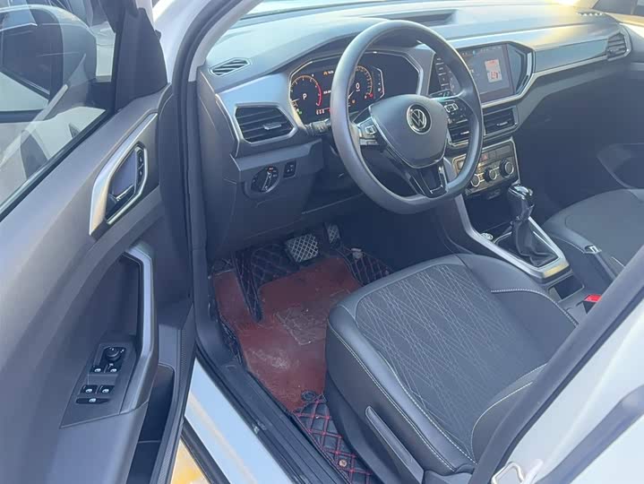 Фото 9 - Volkswagen T-Cross