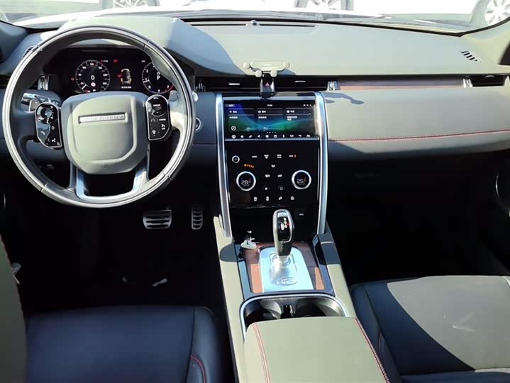 Фото 12 - Land Rover Discovery Sport