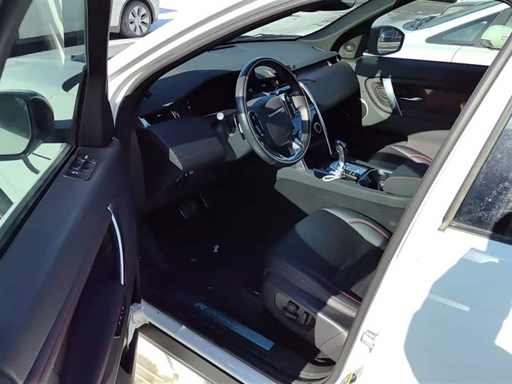 Фото 9 - Land Rover Discovery Sport