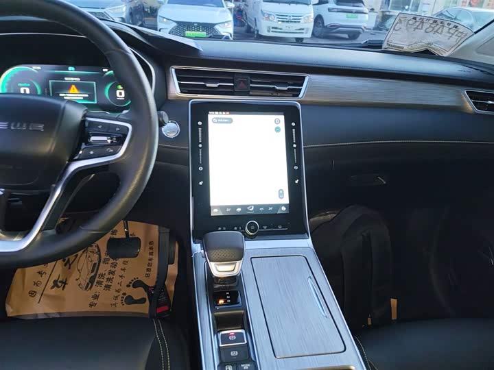 Фото 13 - Roewe RX5 Hybrid