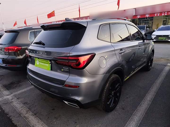 Фото 7 - Roewe RX5 Hybrid