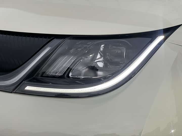 Фото 19 - BYD Dolphin