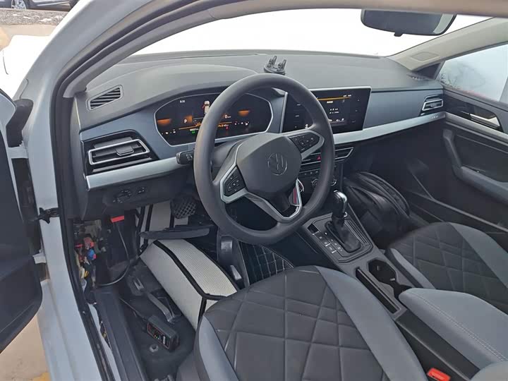 Фото 10 - Volkswagen Lavida