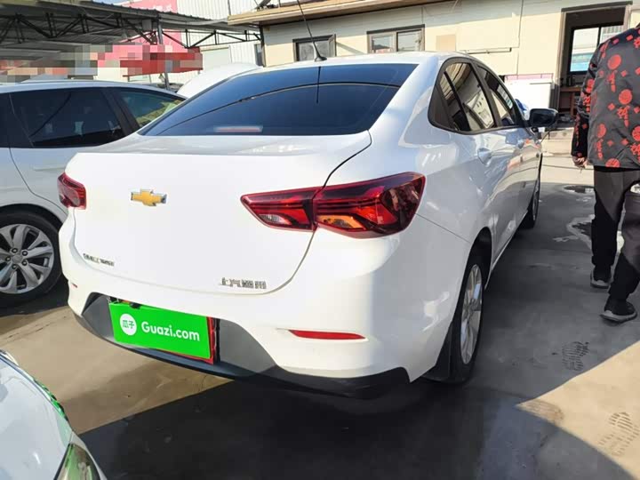 Фото 7 - Chevrolet Onix (Cavalier)