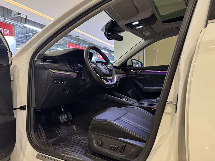 Фото 2 - Skoda Octavia Pro