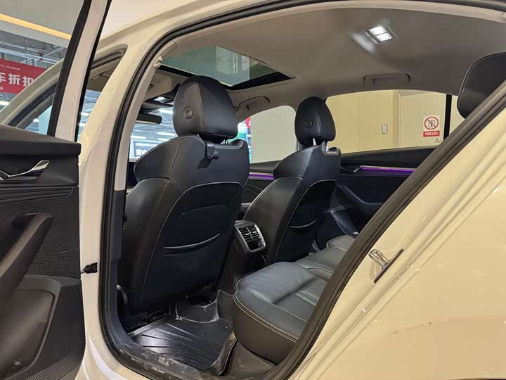 Фото 3 - Skoda Octavia Pro