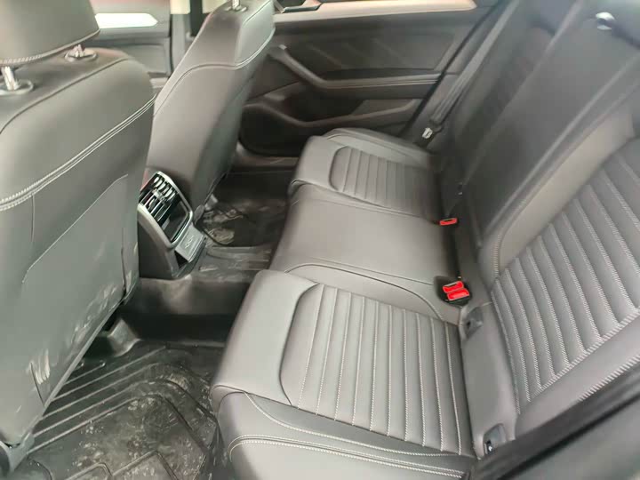 Фото 6 - Volkswagen Magotan