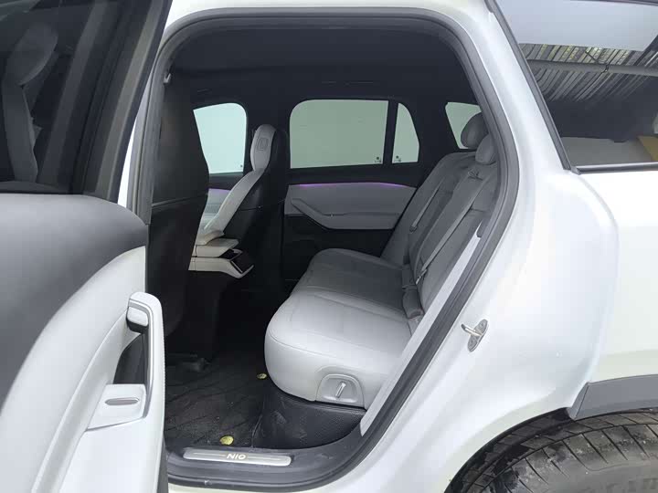Фото 8 - Nio ES6