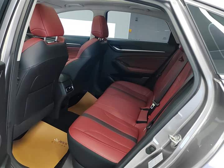 Фото 11 - Changan Eado Plus