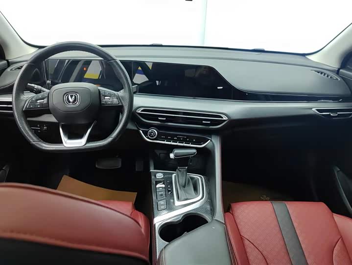 Фото 12 - Changan Eado Plus