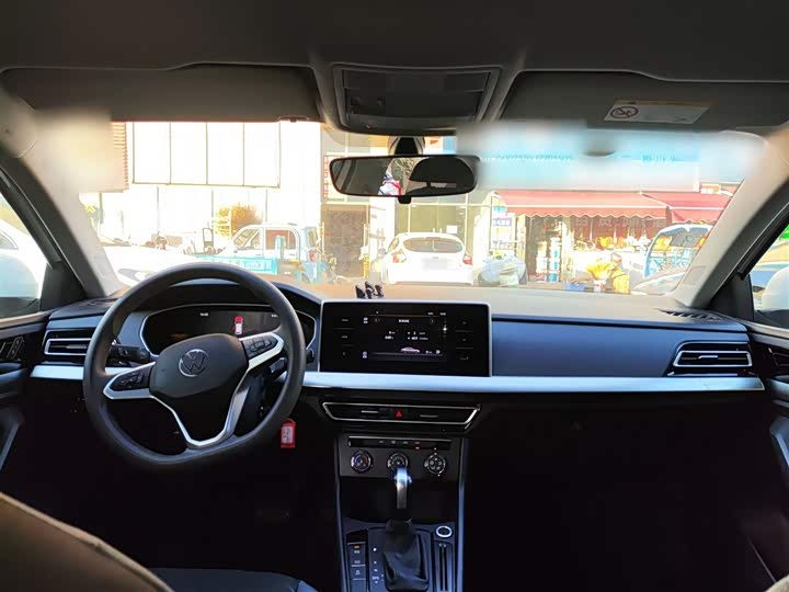 Фото 10 - Volkswagen Lavida