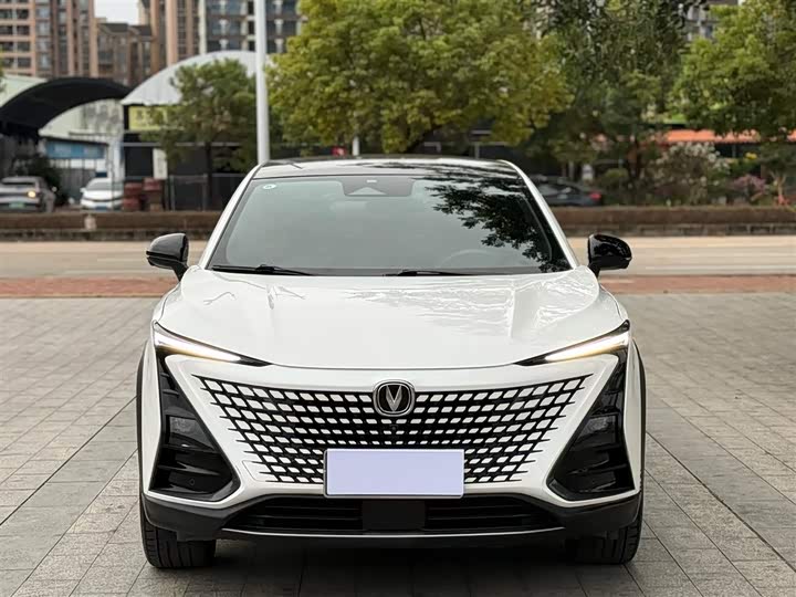 Фото 2 - Changan UNI-T