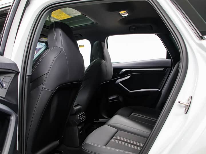 Фото 15 - Audi A3