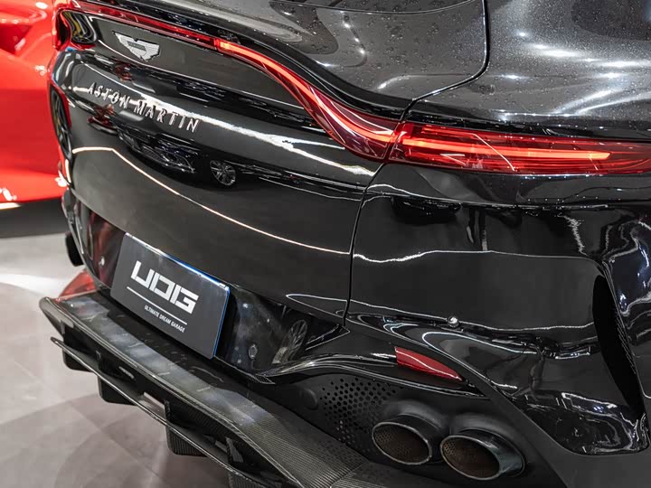 Фото 6 - Aston Martin DBX