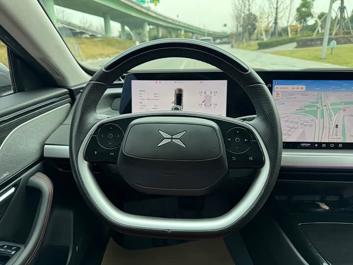 Фото 12 - XPeng P7