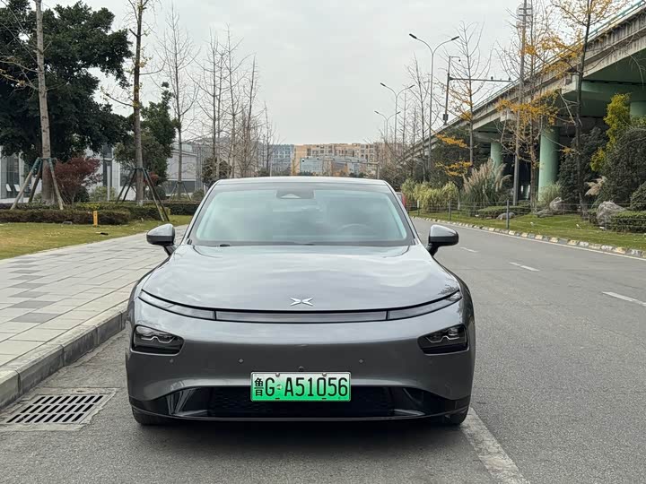Фото 3 - XPeng P7