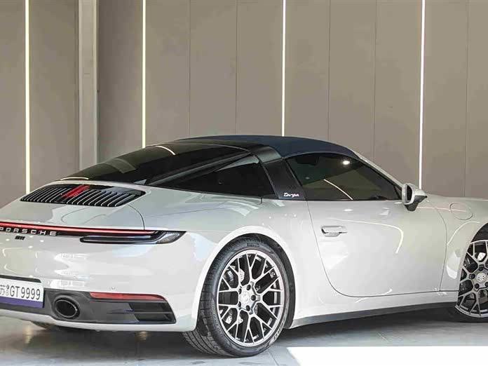 Фото 7 - Porsche 911