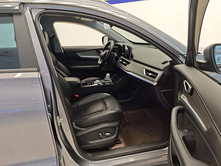 Фото 8 - Chery Tiggo 8