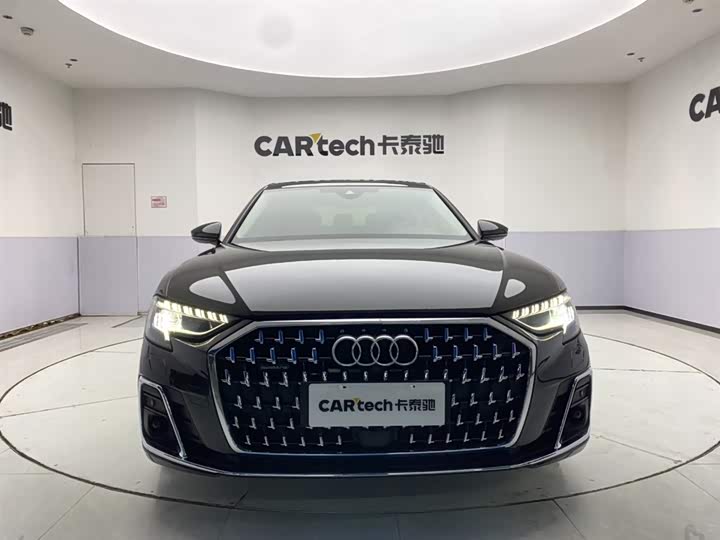 Фото 3 - Audi A8