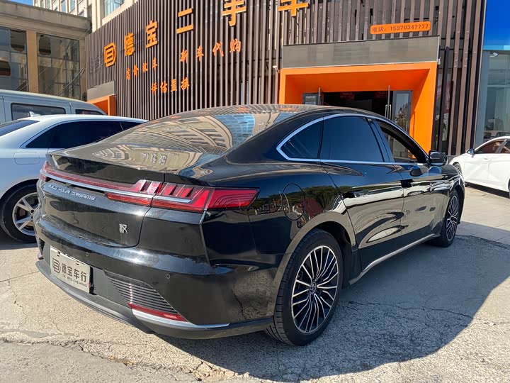 Фото 8 - BYD Han