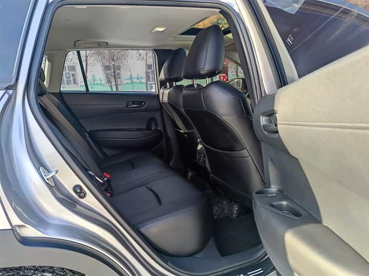 Фото 11 - Toyota Corolla Cross