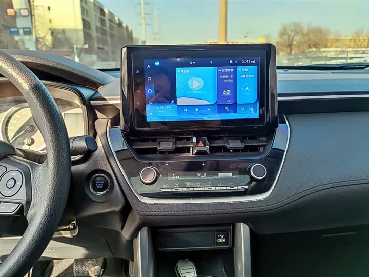 Фото 13 - Toyota Corolla Cross