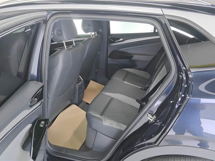 Фото 11 - Volkswagen ID.4 Crozz